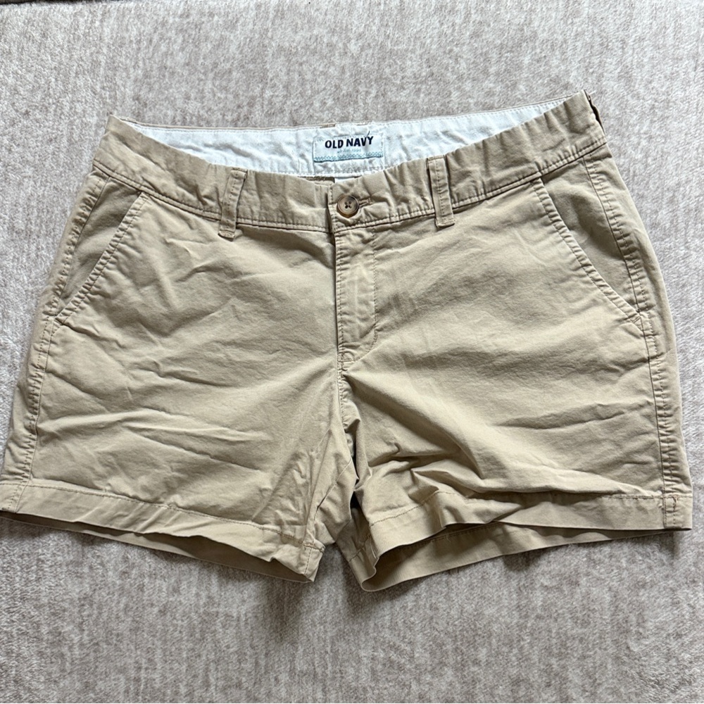 Old Navy Women's Khaki Cargo Shorts